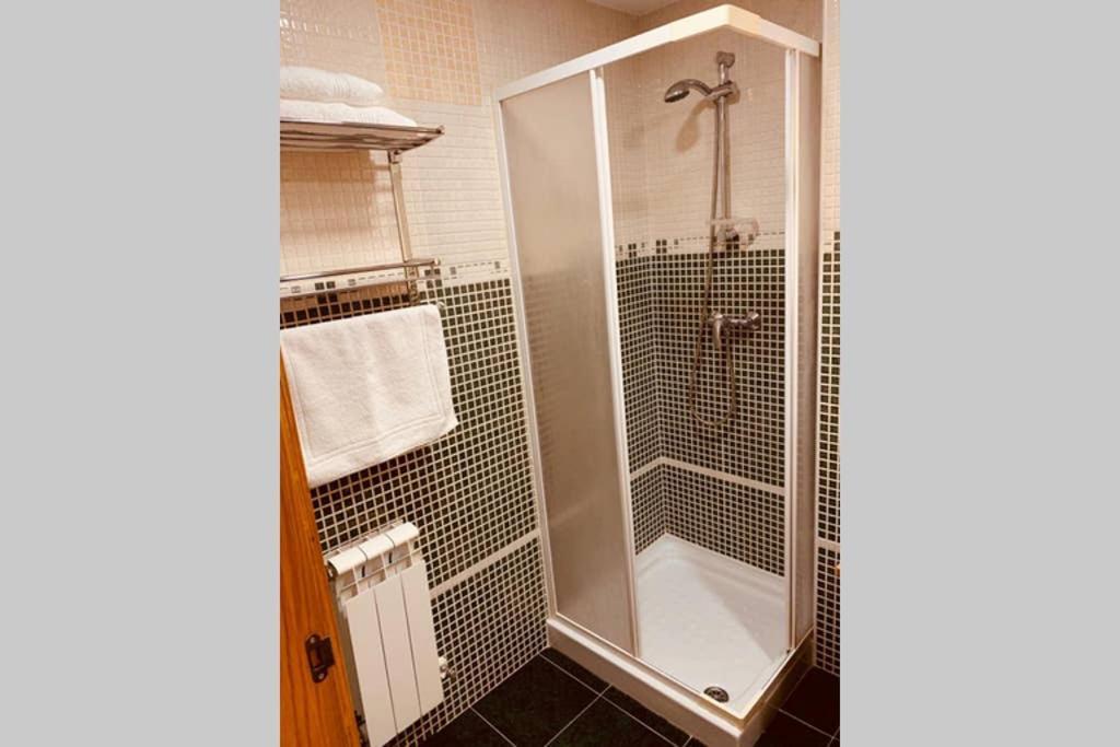 Appartamento Apartamento Tara Caldas De Reis Esterno foto
